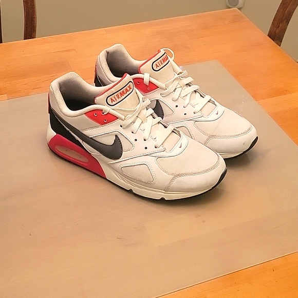 Nike Other - Nike Air Max size 10
